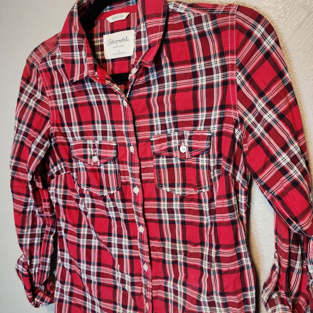 Aeropostale Red & Black Plaid Button Up Shirt Roll Tab Sleeves Small